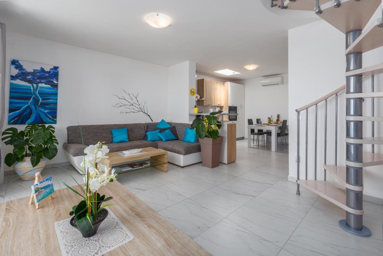 Villa Lucia Umag Bagian luar foto